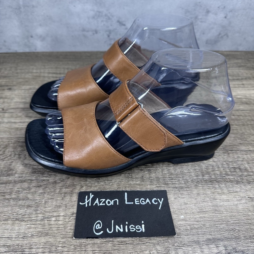 Clarks~Women's Brown  Leather Wedge Slide Sandals~Size 6.5M‎